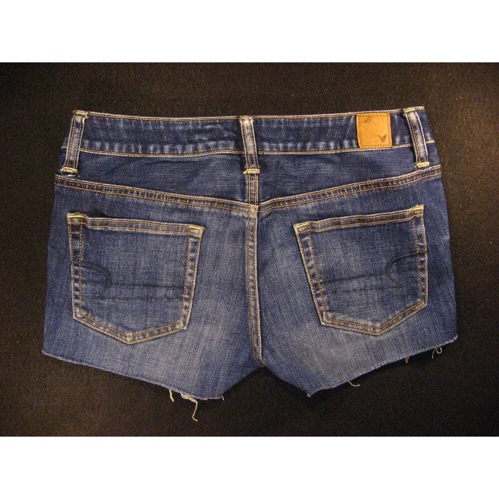 American Eagle Womens CUTOFF JEAN SHORTS Low Rise 2 Blue Slouchy - Picture 2 of 8
